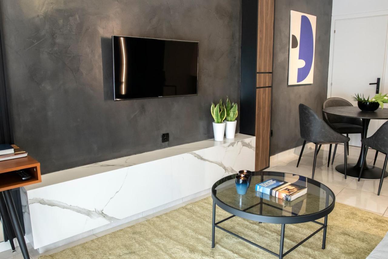 Veria Suite Luaran gambar